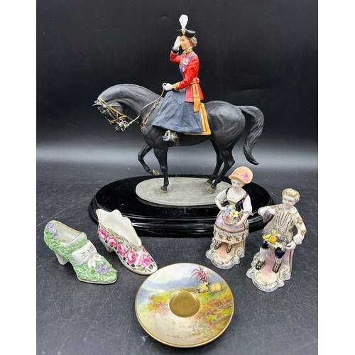 344 - Country Artist 'Trooping The Colour' Ltd Edition figure and ceramics to include Royal Worcester sauc... 