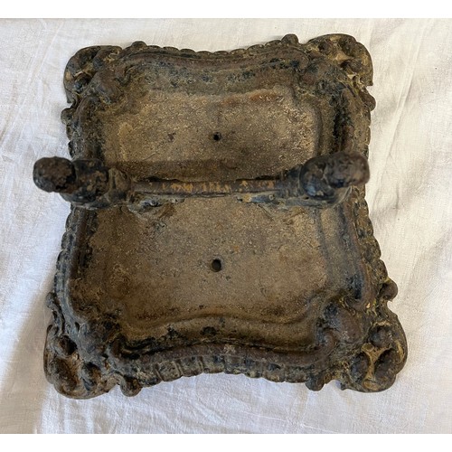 1249 - A Victorian cast iron foot scraper. 30 x 30 x 17cm h.