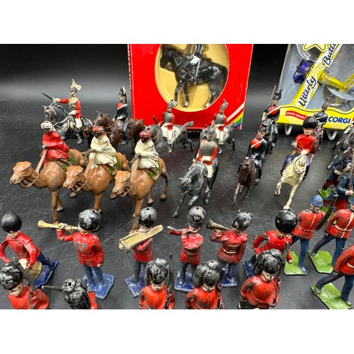 931 - Collection of early lead painted toy soldiers etc vast majority by Britains together with Dinky tank... 