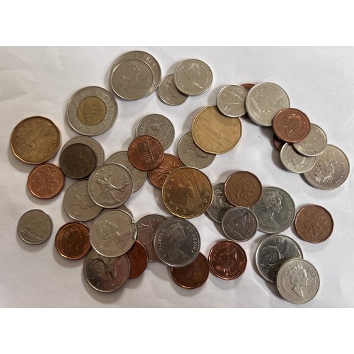 697 - A large quantity of world coinage to include Barbados 1 dollars, Greek coins, Italian, Canadian, Por... 