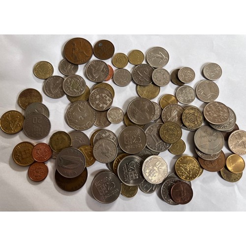 697 - A large quantity of world coinage to include Barbados 1 dollars, Greek coins, Italian, Canadian, Por... 