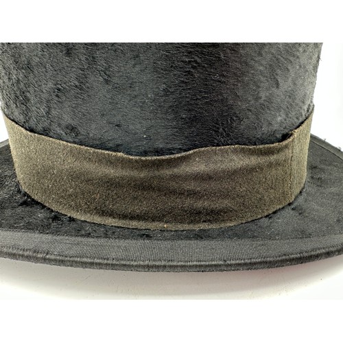 1073 - A Scott & Co. black top hat 'By Appointment Scott & Co. Hatters to H.M. The King and the Royal Famil... 