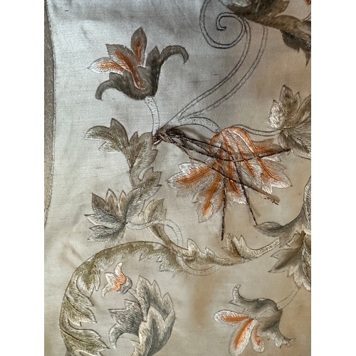 1064 - A large good quality Chinese silk embroidered panel with orange silk lining. Approx. 218 x 308cm.