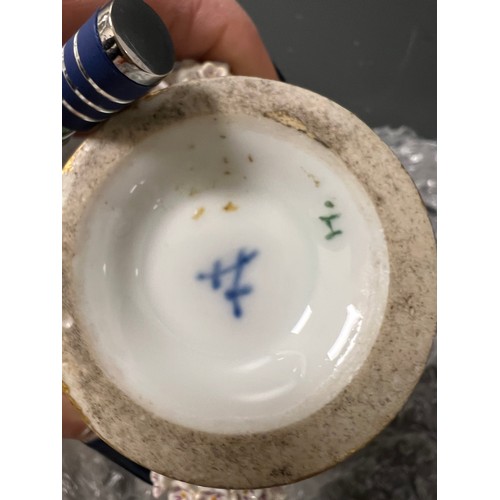193 - Meissen Schneeballen porcelain to include teapot, tea cup, two saucers and vase. Vase 19cm h.