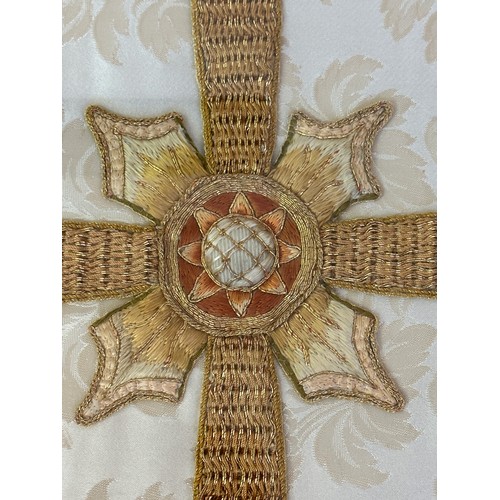 100 - Ecclesiastical embroidery with goldwork and silk work 58 x 58cm.