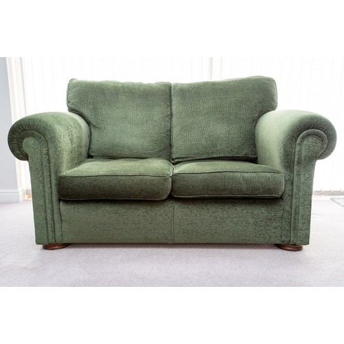 90 - Duresta three-piece suite comprising three-seater settee, 210cm w x 55cm d x 100cm h, seat height 42... 