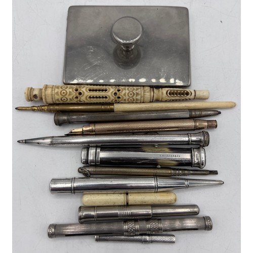 1228 - Collection of propelling pencils and pens etc. including one two coloured pencil by Samson Mordan an... 