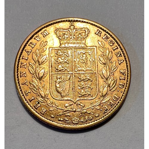 675 - A Victorian full gold sovereign 1857.