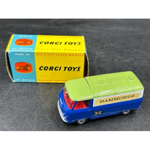 1067 - Corgi 462 Commer 