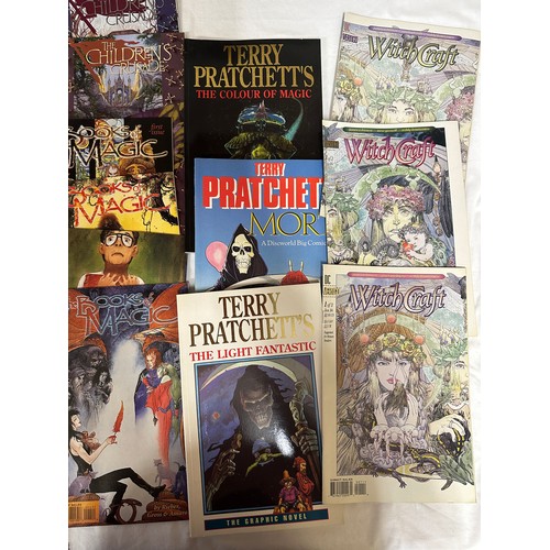 1059 - Graphic comics and books. Comics to include Vertigo Witchcraft 1-3, June, July & Aug 1994, The Books... 