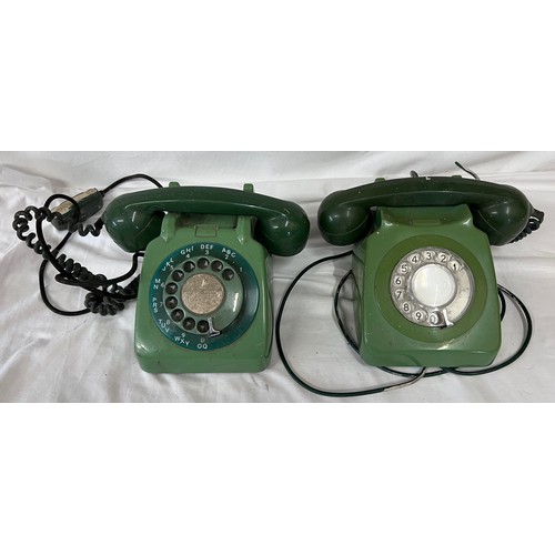 1256 - A GPO 706 green telephone together with a GPO 746 green telephone.