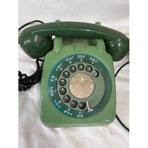 1256 - A GPO 706 green telephone together with a GPO 746 green telephone.