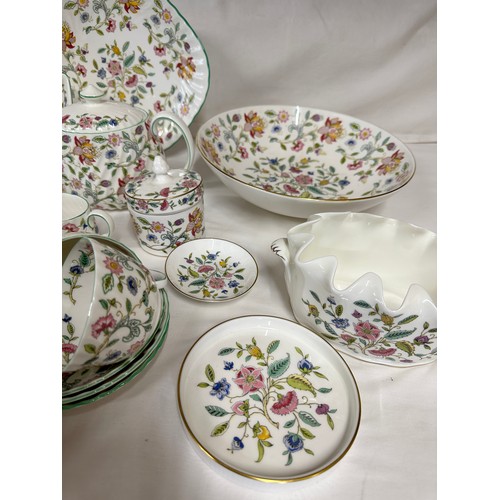 168 - Minton Haddon Hall tea service to include teapot, 6 x cups, 6 x saucers, cream jug, milk jug, small ... 