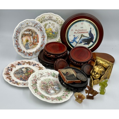 1314 - Miscalleanous items to include a boxed RMS Lusitania medal, three hardstone figures, a quantity of w... 