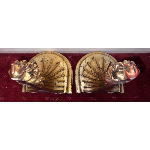 1315 - A pair of gilt wall brackets. 33cm h.