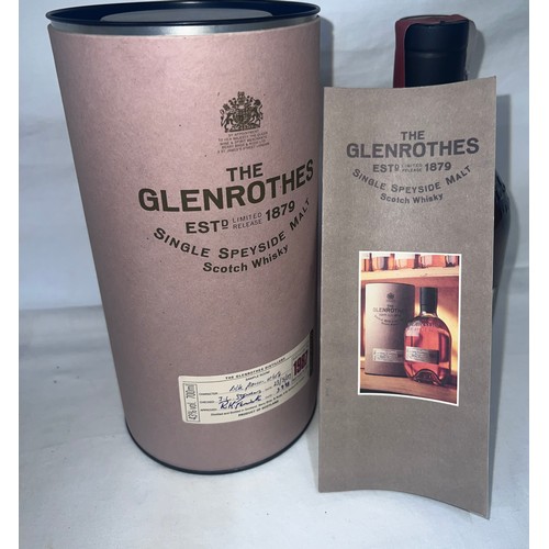 1136 - GLENROTHES 1987 Single Malt Scotch Whisky, Bottled 1999. 700ml, 43% volume, in tube.



Condition re... 