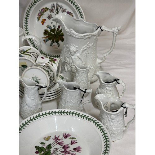 247 - A quantity of Portmeirion tableware in the 'Botanic Garden' pattern including large bowl 26cm d, 2 x... 