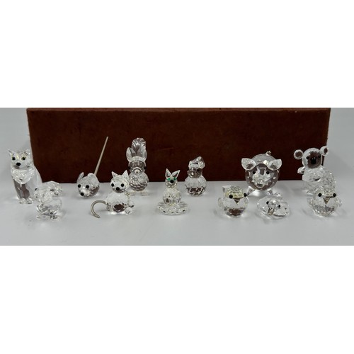 323 - A quantity of Swarovski crystal to include 20 animal figurines , frog, turtle, koala, cats, mouse, s... 