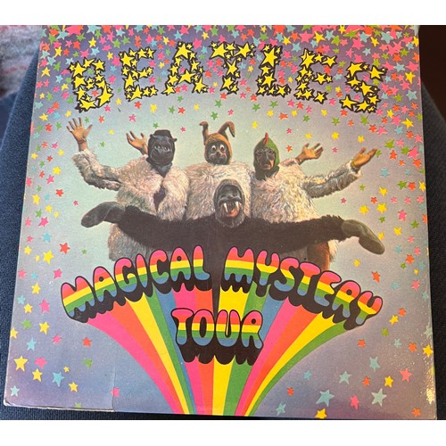 1222 - A 1967 Beatles Magical Mystery Tour 6 track mono double 7’’ EP. Integral blue lyric sheet booklet.