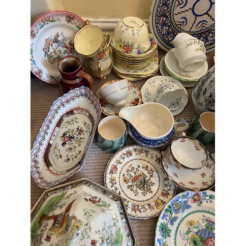 216 - A large quantity of ceramics to include Masons Ironstone, Carlton Ware, Chelsea, Shelley, Aynsley, A... 