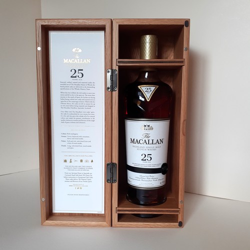 1121 - MACALLAN 25 Year old - 2020 Release.