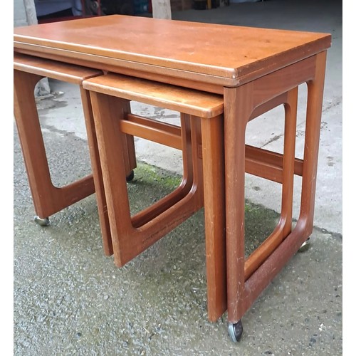 29 - A Mcintosh nest of 3 tables. 60 x 74 x 40cm.