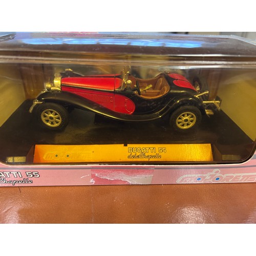 1089 - Diecast toys to include A Majorette Bugatti 55 model car, 007, Days Gone, Maisto Special Edition Jag... 