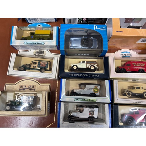 1089 - Diecast toys to include A Majorette Bugatti 55 model car, 007, Days Gone, Maisto Special Edition Jag... 