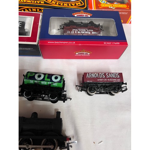 1090 - Palitoy Mainline - 6 x boxed 00 gauge wagons x 15, three other boxed wagons including Lima Wagons an... 