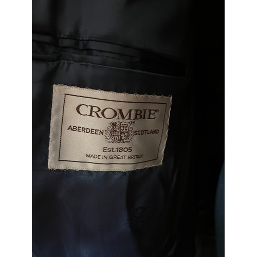 939 - A good quality gentleman’s Crombie coat with velvet collar. Size 44R.