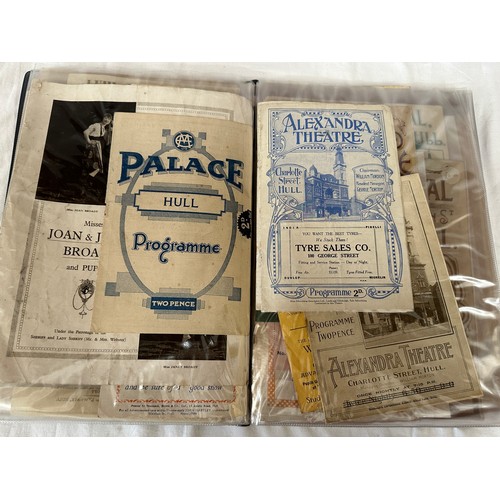 662 - Hull ephemera to include mainly Theatre Bills from 1781 onwards, Theatre Royal, Hull Summer Theatre,... 