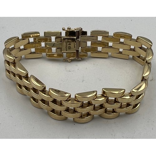 414 - A Chiampesan 9 carat gold bracelet. 19cm l x 1.5cm w. Weight 31.5gm.