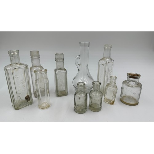 337 - Various glass bottles to include Robertson & Speight, Hull, W.Wheatley & Sons, Hull, Royal Kingston ... 