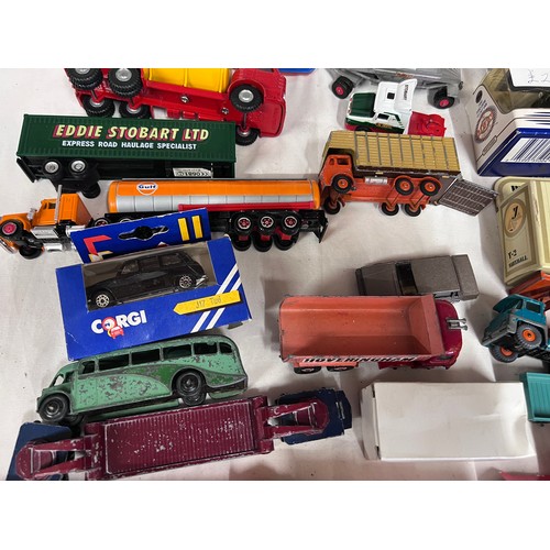 1118 - Various diecast models to include Corgi Toys - Mobil collection, Dinky Models, Models of Yesteryear,... 