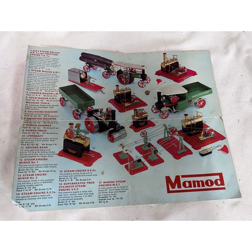 1113 - Mamod models to include a TE1A Traction Engine, a  LW1 lumber wagon, a SW1 Steam Wagon and an open w... 