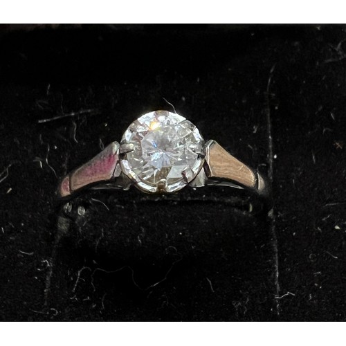 451 - An 18 carat white gold solitaire diamond ring. Size L. Weight 2.6gm.