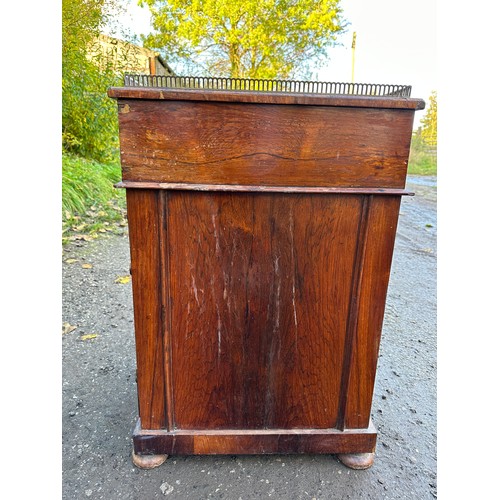 60 - Mahogany Davenport with barley twist supports, small single drawer over four drawers to side and gal... 