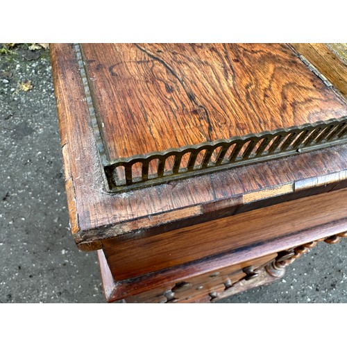 60 - Mahogany Davenport with barley twist supports, small single drawer over four drawers to side and gal... 