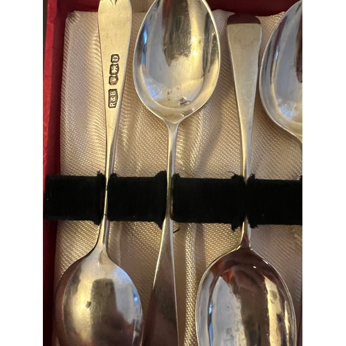 718 - A set of six boxed silver teaspoons Sheffield 1946, maker Robert’s & Belk Ltd together with a boxed ... 