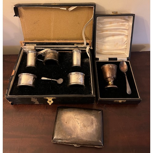 720 - Hallmarked silver to include boxed cruet set Birmingham 1935/6, maker S Blanckensee & Son Ltd. Cigar... 