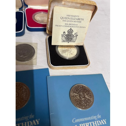 573 - A quantity of Great Britain coinage to include 1982 Proof Collection, 1983 Proof Collection, 1984 Pr... 