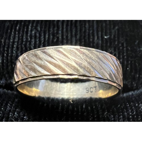 457 - A 9 carat gold wedding band, weight 2.6gm, size M.