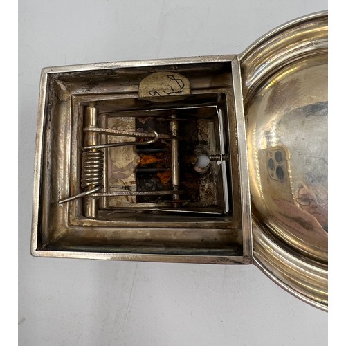 727 - A hallmarked silver table cigar cutter and ashtray. Birmingham 1908, maker’s marks rubbed. Weight 11... 