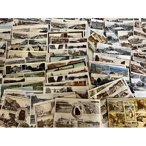 749 - A collection of Edwardian to 1950's Multiview postcards to include places throughout the United King... 