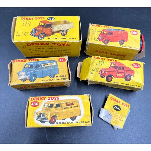 859 - Boxed Dinky Toys to include 255 Mersey Tunnel Police Van, 260 Royal Mail Van, 410 Bedford End Tipper... 