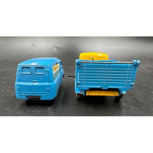 859 - Boxed Dinky Toys to include 255 Mersey Tunnel Police Van, 260 Royal Mail Van, 410 Bedford End Tipper... 