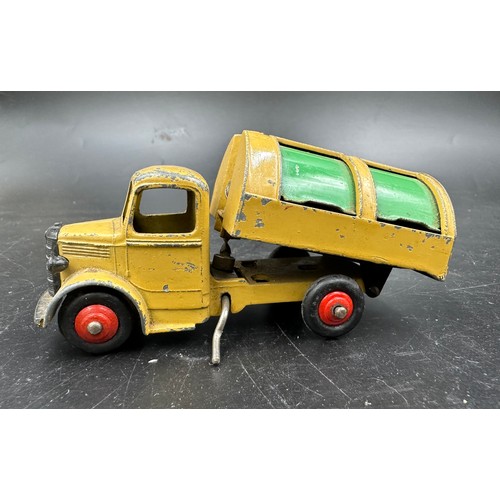 862 - Unboxed Dinky toys to include N.C.B. Electric Van and N.C.B. Electric Van 30V, Petrol Truck x 2, 470... 