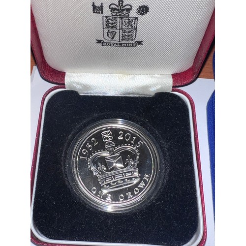 618 - Coins to include a 2021 50th Anniversary of Decimal Day 50p silver proof, 3 x 5 pound coins Silver J... 