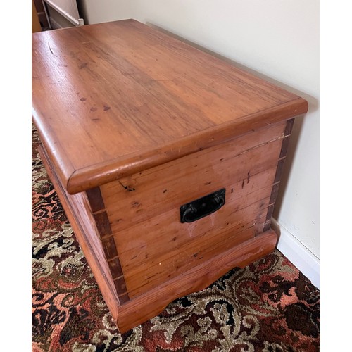 122 - An oak blanket box. 81 w x 48 d x 48cm h.