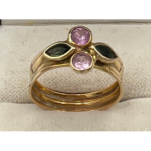 516 - A 14 carat gold gem set ring. Size P. Weight 2gm.